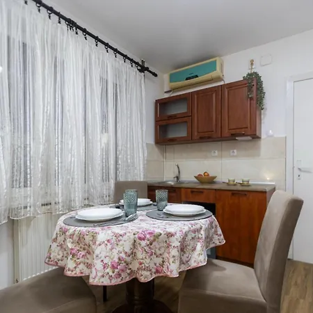 Mijomi Apartman